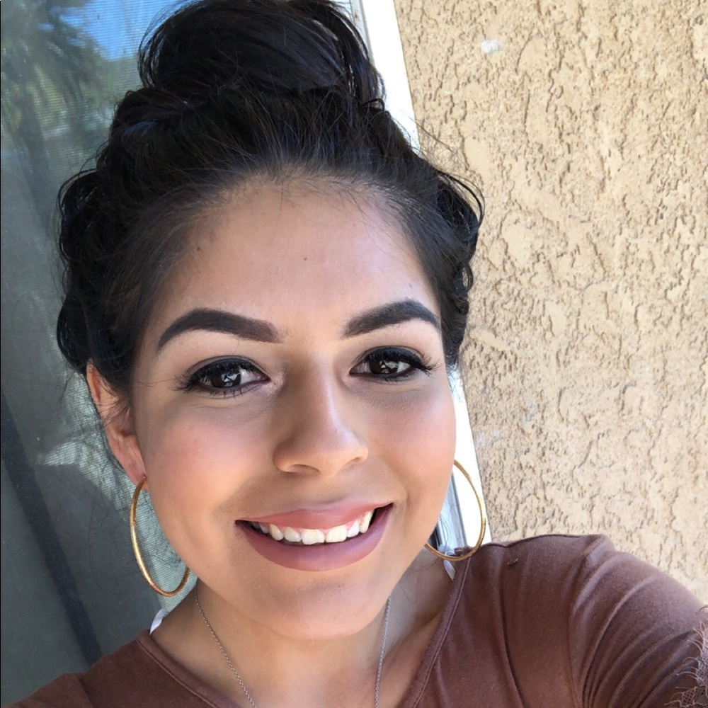 Meet your Posher, Melissa
